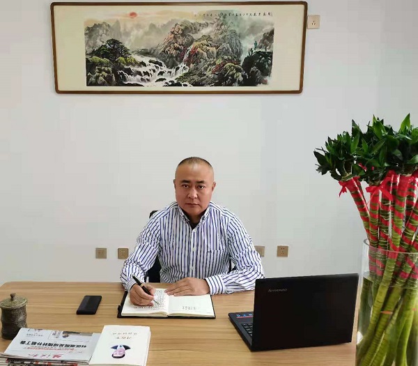 裴培.jpg