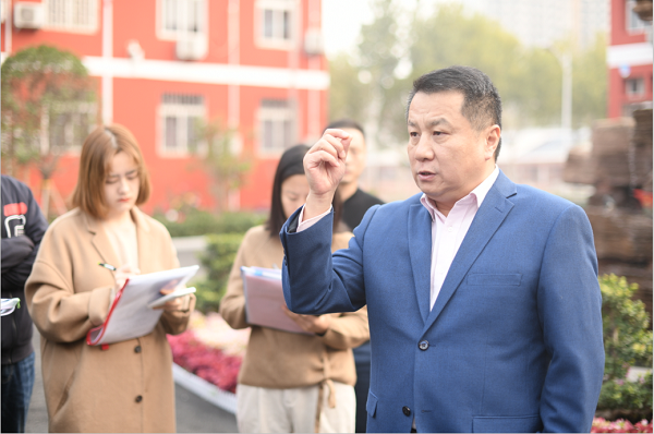 河南省球类管理中心主任李激扬.jpg
